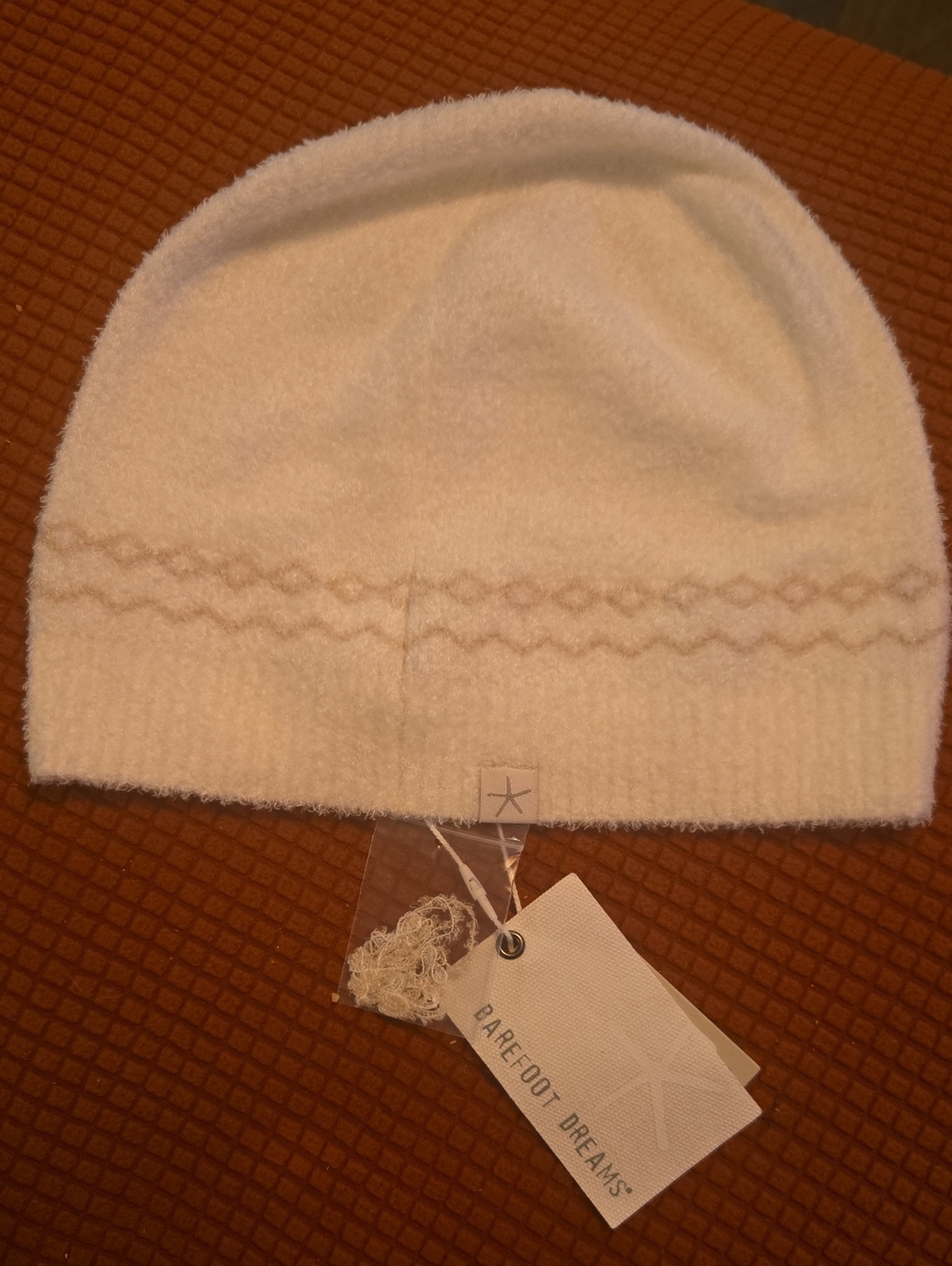Barefoot Dreams Cream Cozy Knit Beanie Sz OS